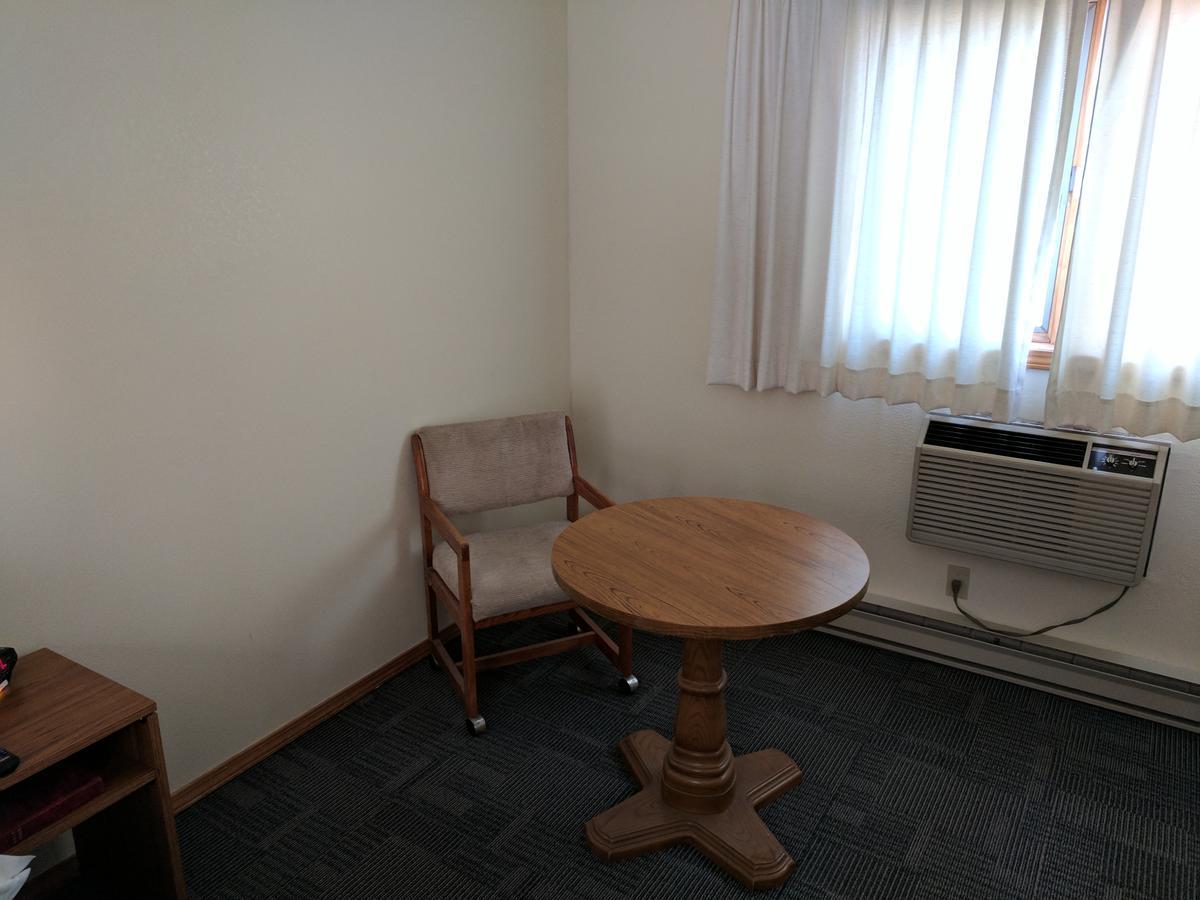 Travelodge By Wyndham Three Forks Extérieur photo