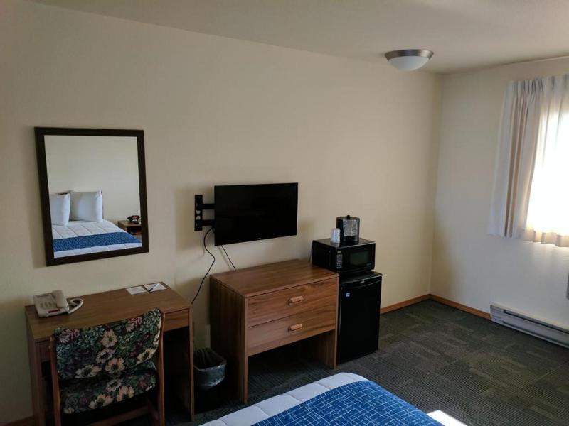 Travelodge By Wyndham Three Forks Extérieur photo